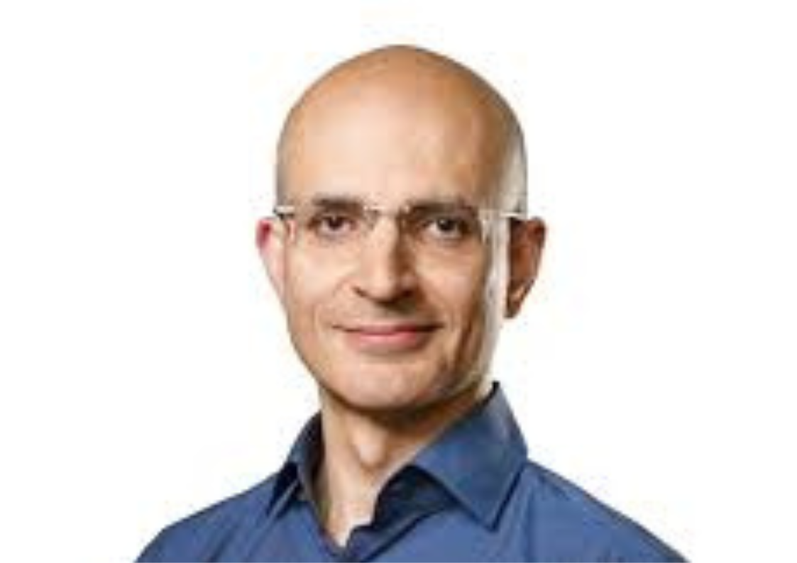 Sabih Khan Apple COO